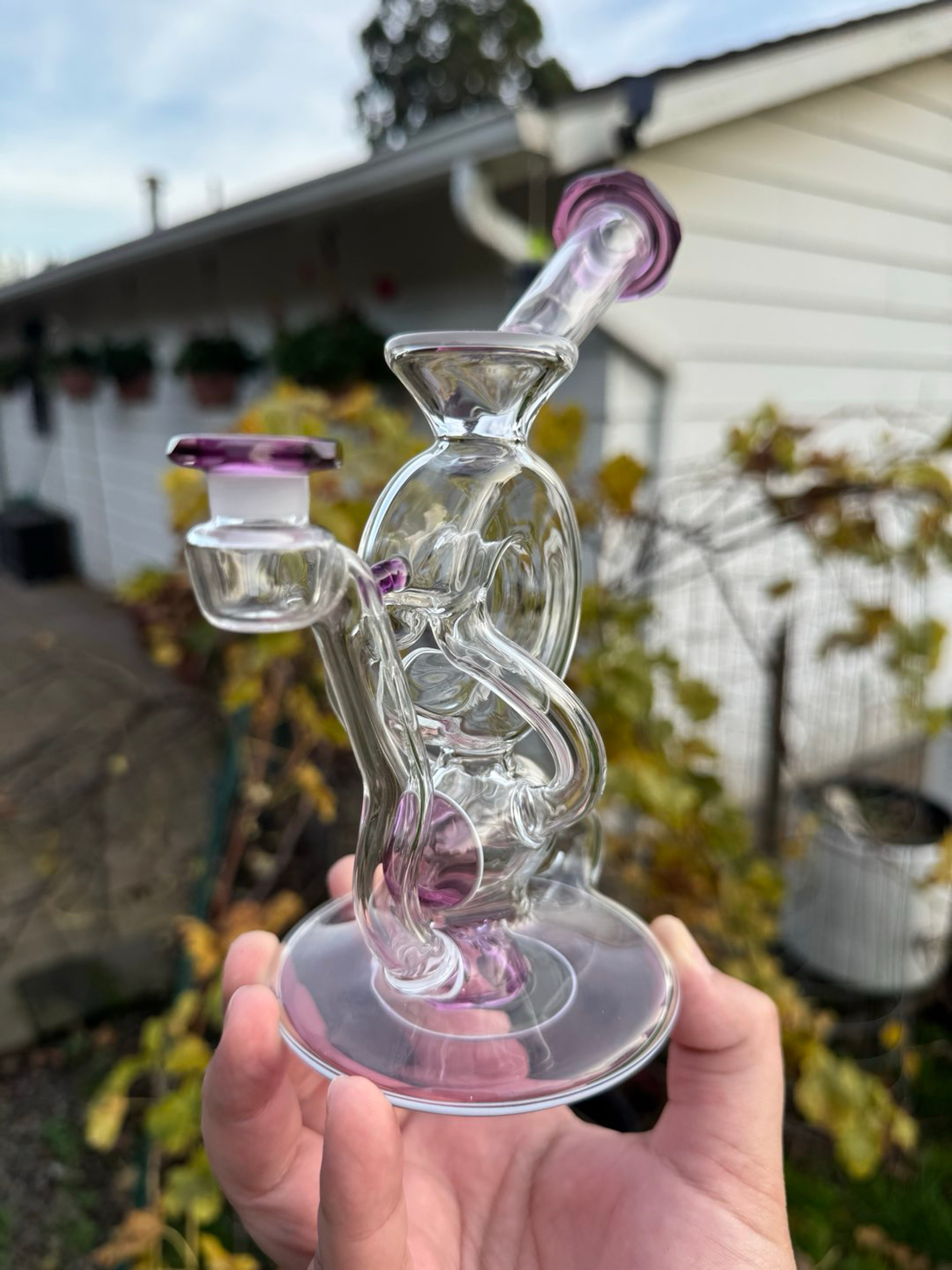 Preview pic of Om glass “Hydro Pump”