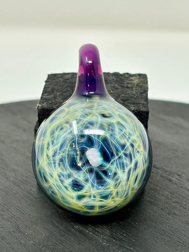 Preview pic of Kberg Pendant