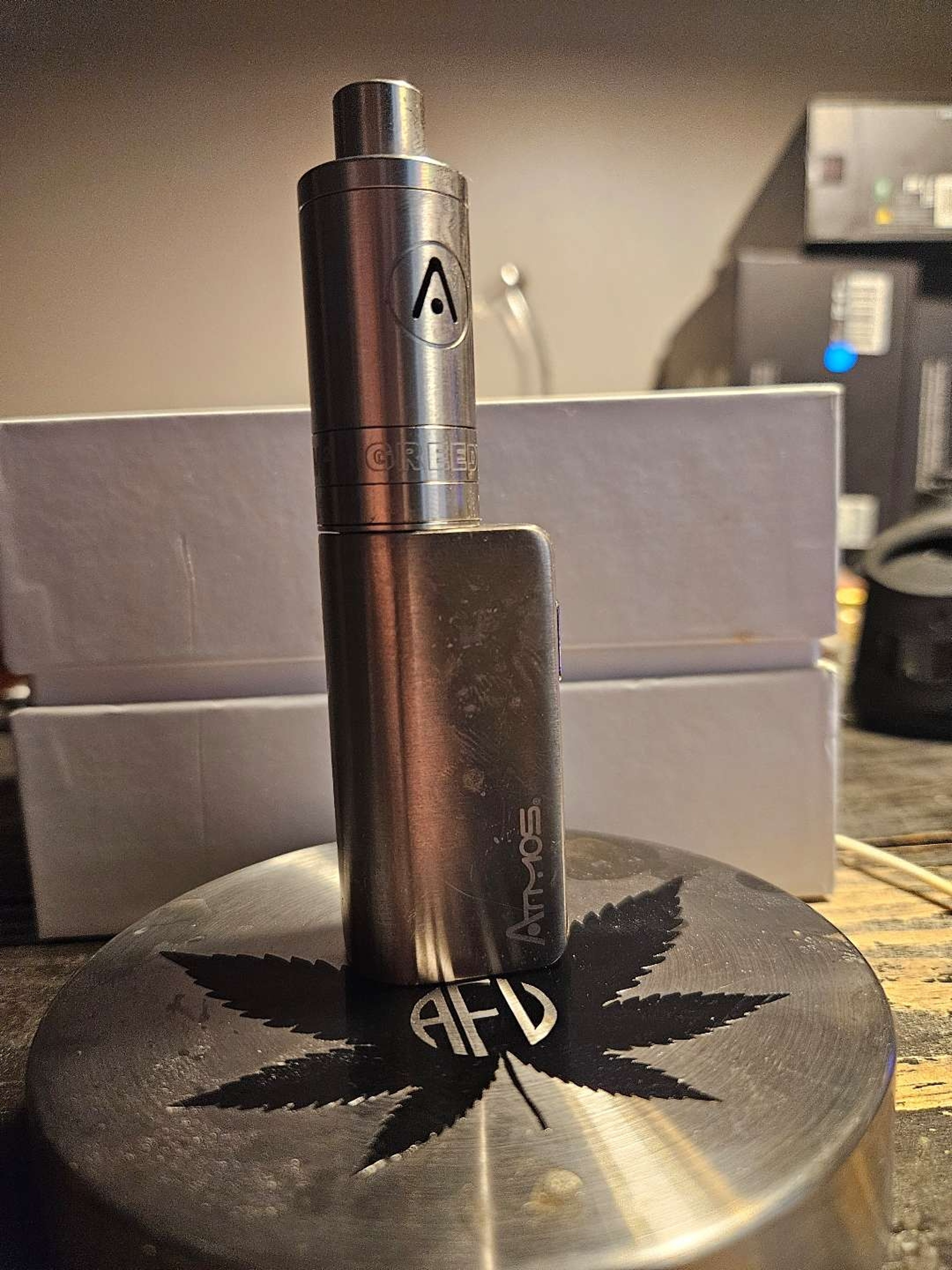 Preview pic of Atmos Greedy wax pen with chamber 510/cart