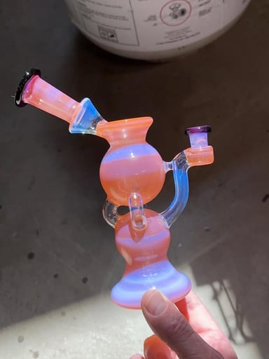 Preview pic of Mzee Glass Blooper