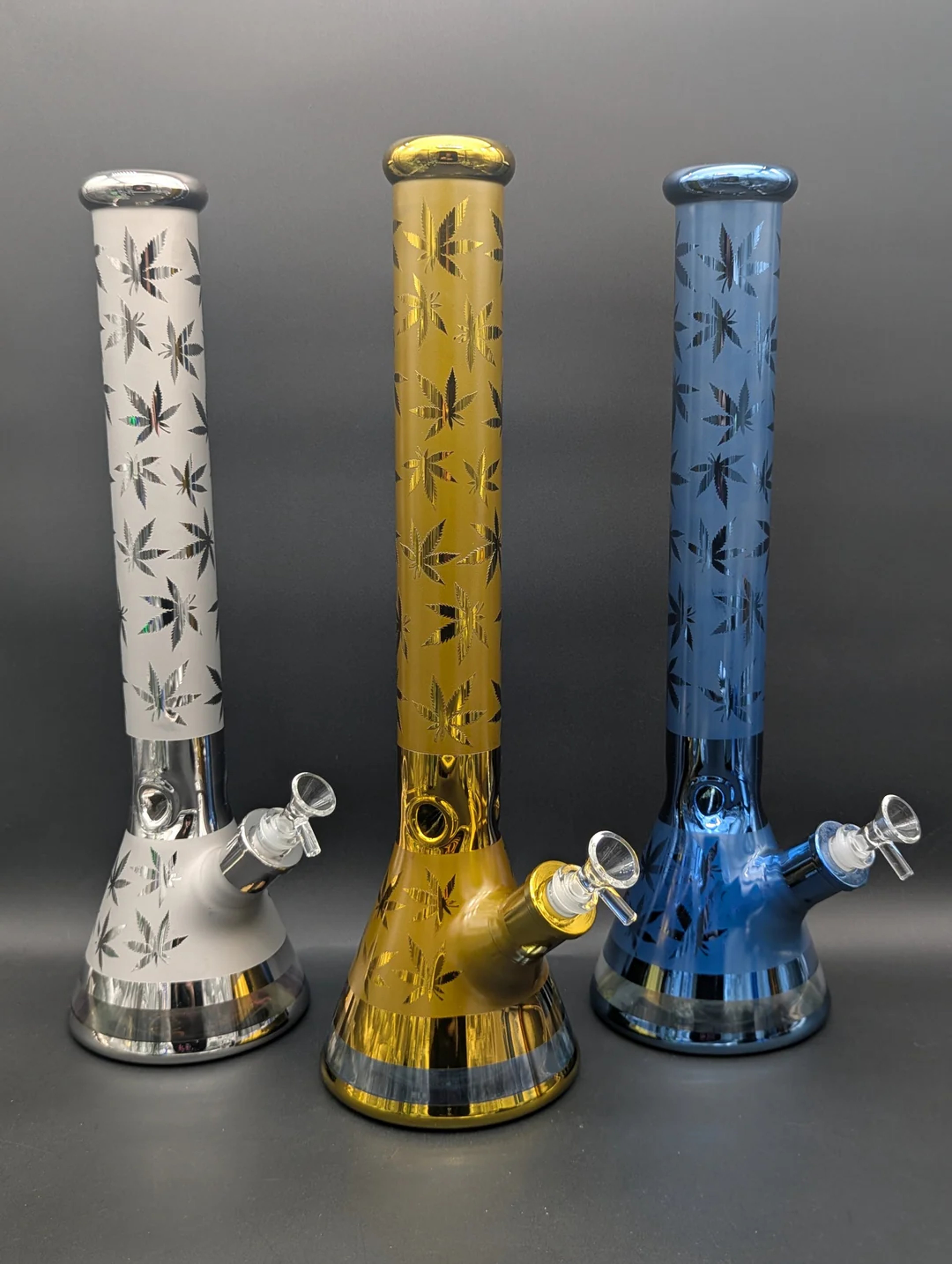 18" IRIDESCENT LEAF BEAKER BONGS image 0