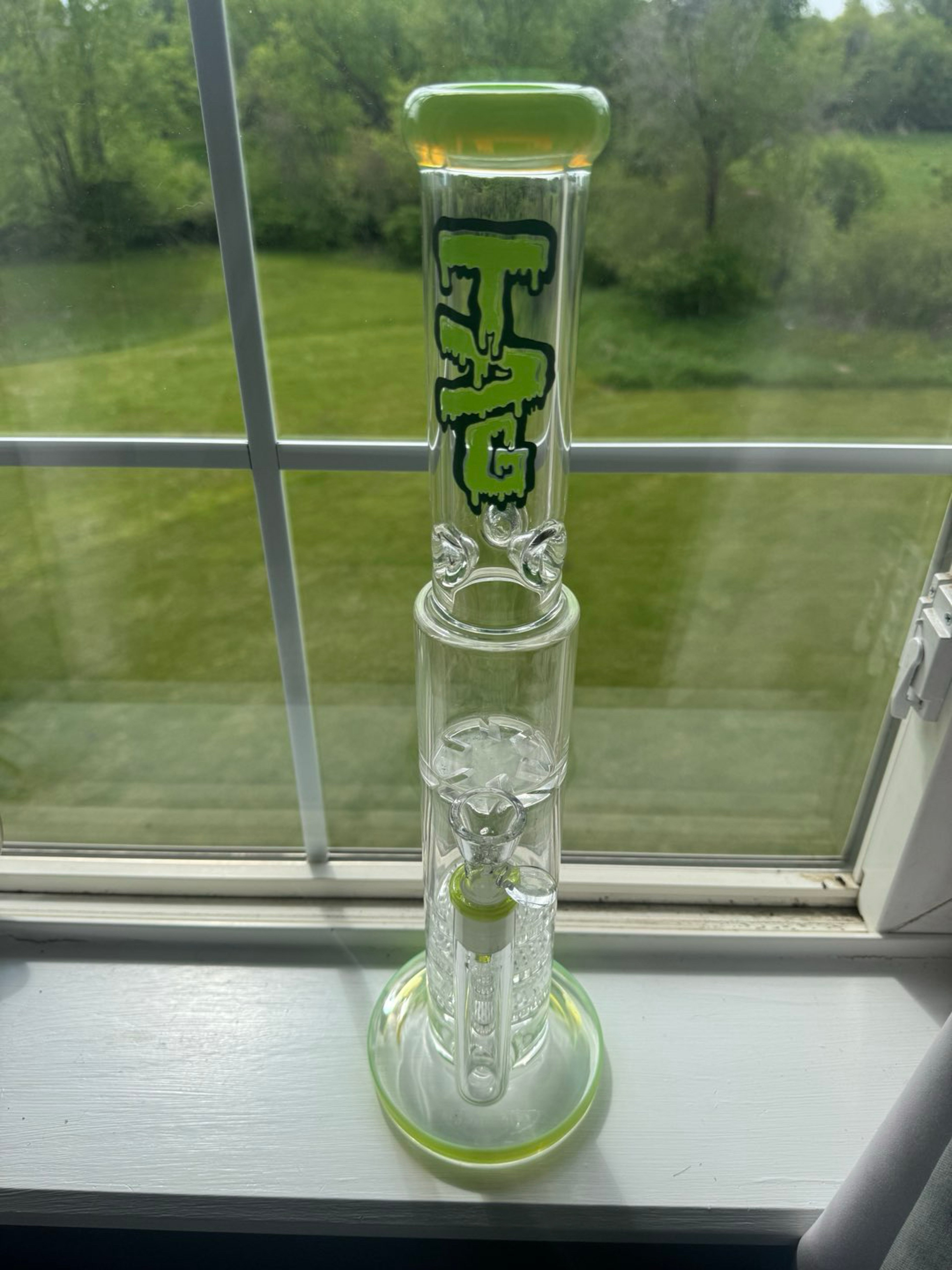 TAG 18mm Bong image 0
