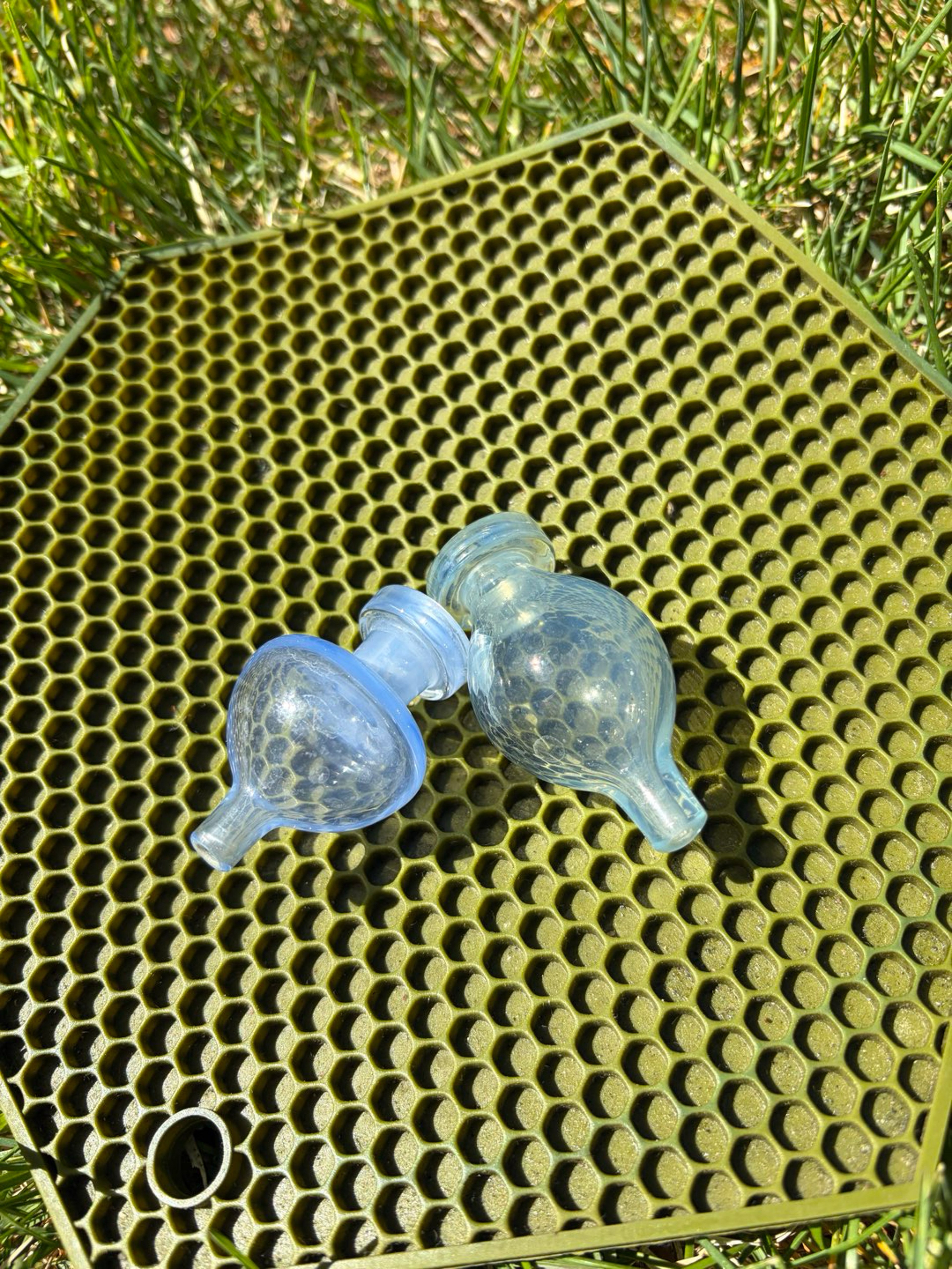Preview pic of Glass Vegas Blue Dab Caps