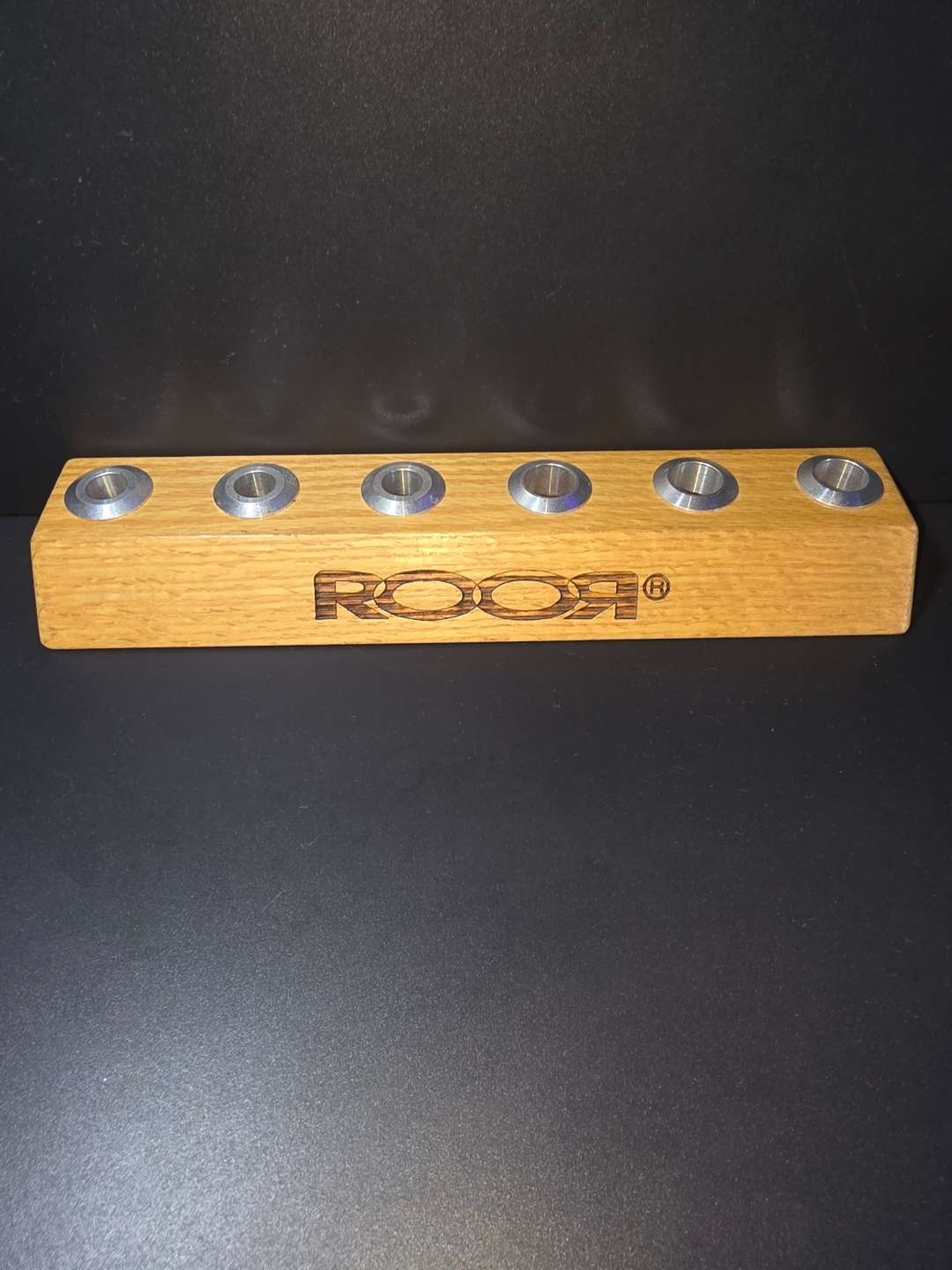 Preview pic of RooR Wood Display Stand