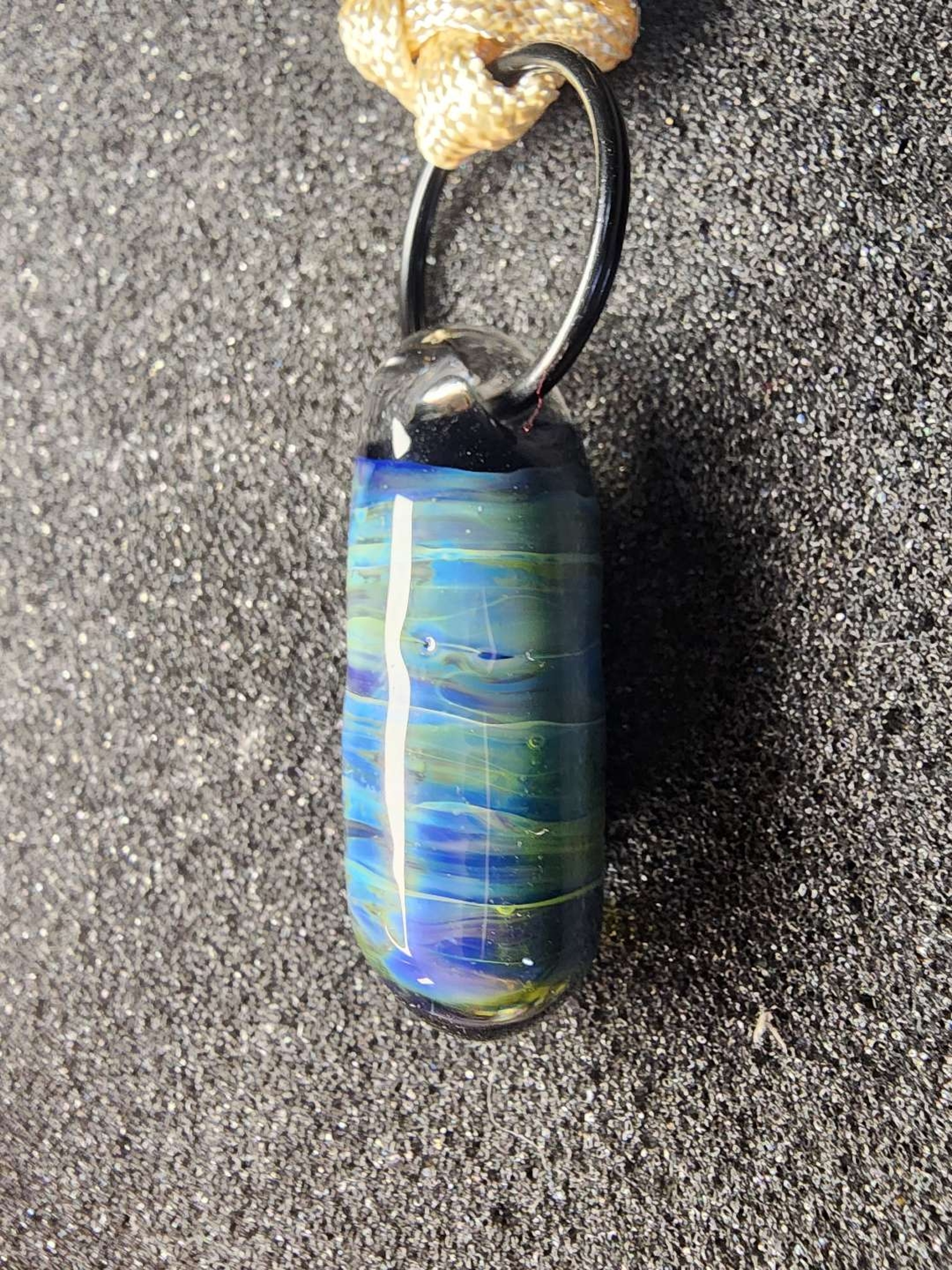 Preview pic of Key chain glass charm