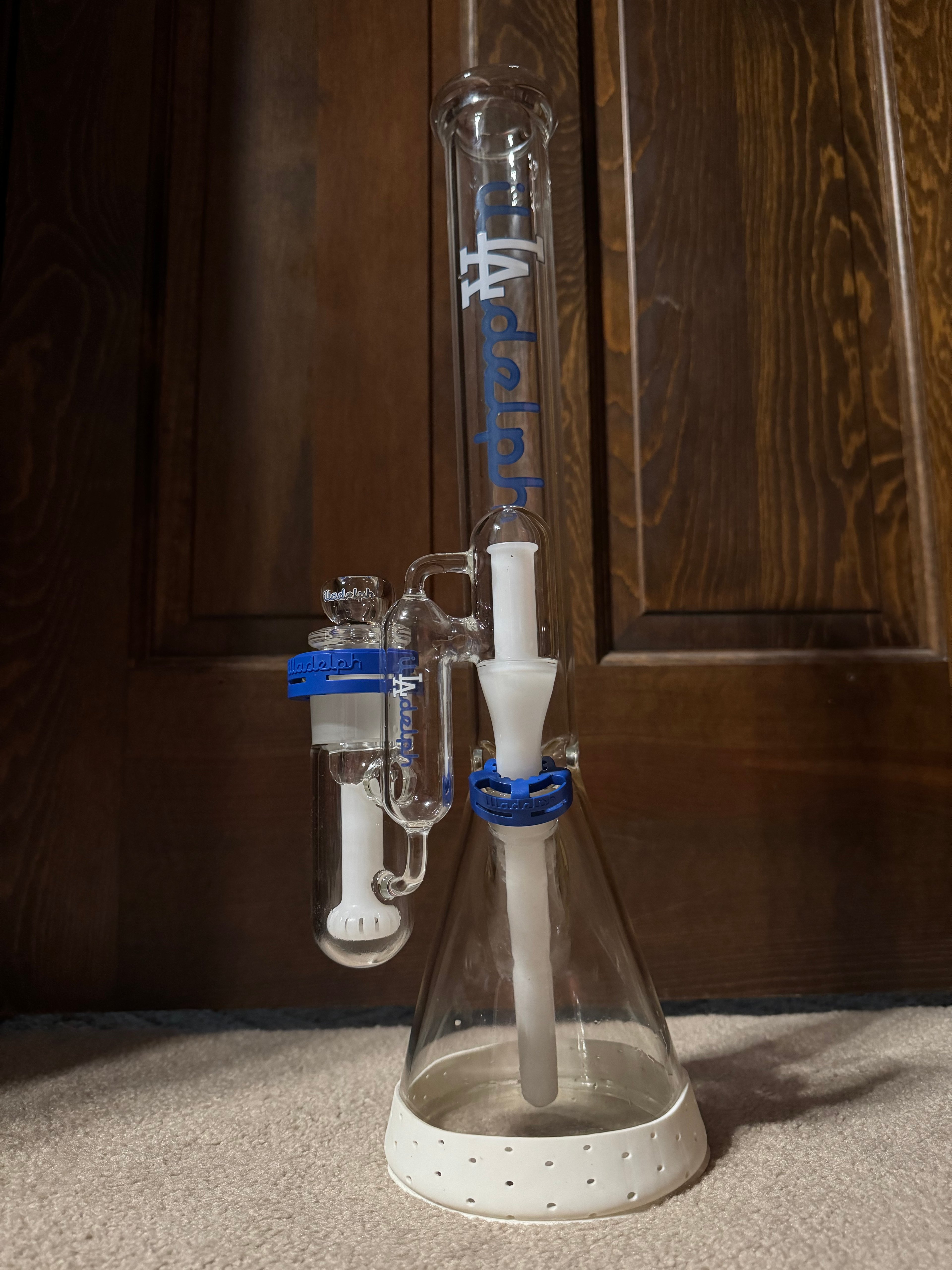 Preview pic of Illadelph Medium Beaker with Dodgers Logo, Dodgers Ash Catcher
