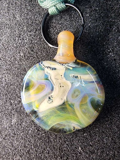 Preview pic of Key chain w/glass attachment