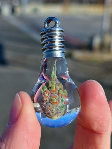 Preview pic of Kennaroo Collab Pendant