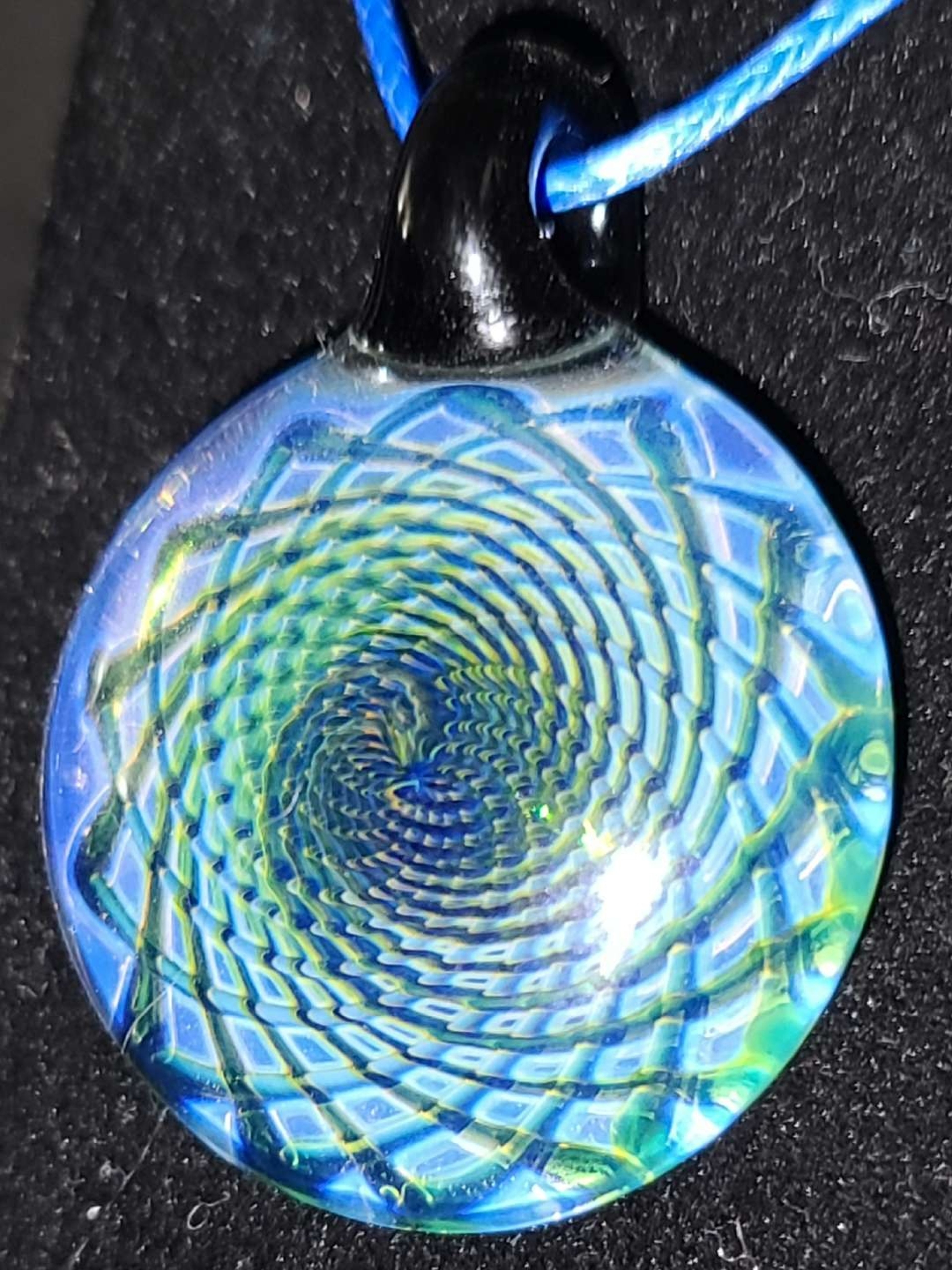 Preview pic of Doshworld Reticello Pendant