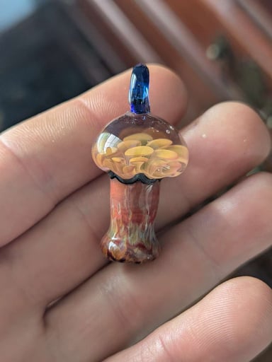Preview pic of mushroom pendant