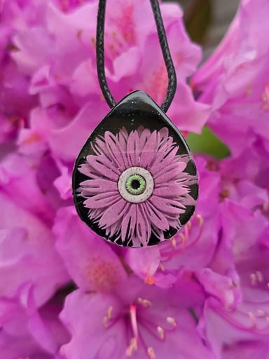 Preview pic of Flower Eye Layered Glow UV Pendant