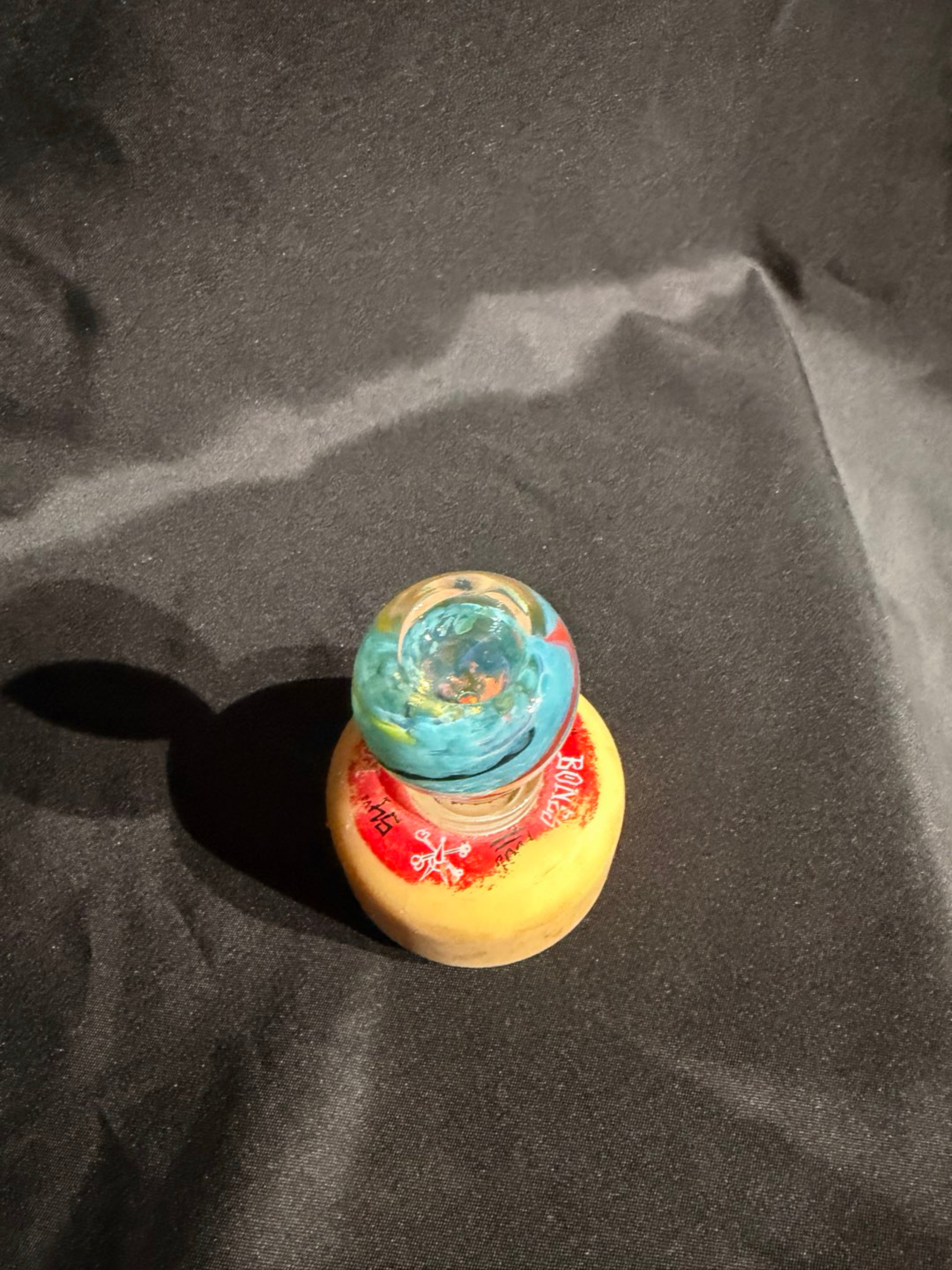 One hole bowl image 0