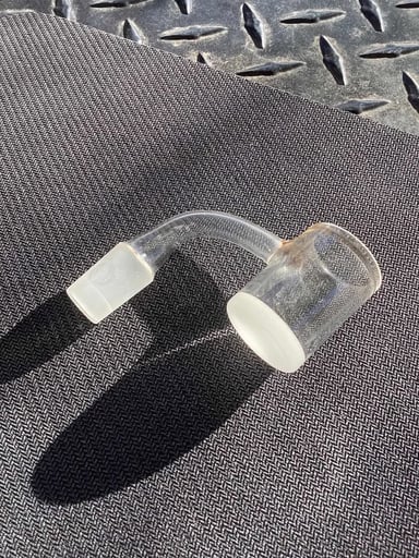 Preview pic of 14mm highly educated quartz nail with opaque bottom