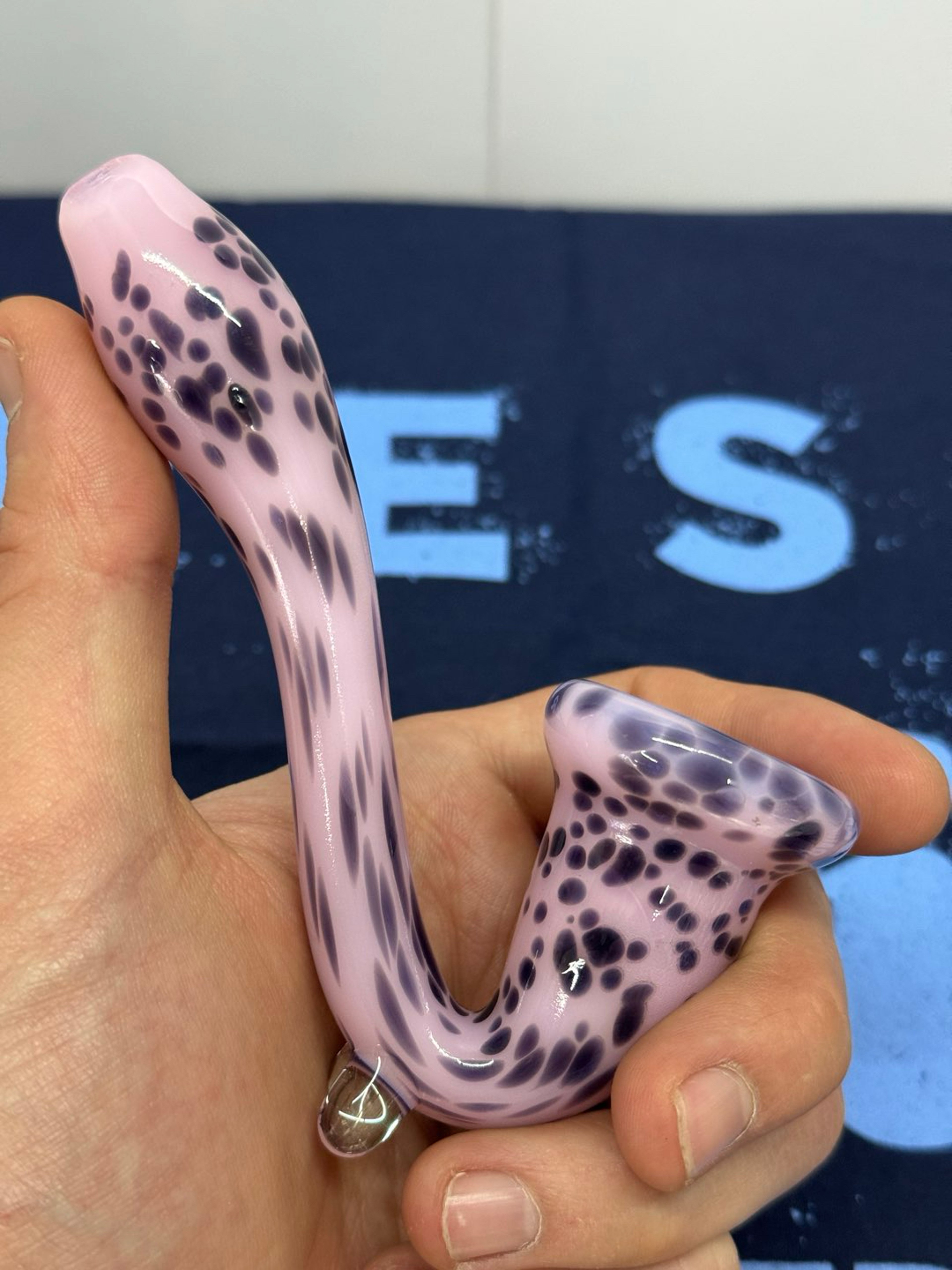 Preview pic of Areheart glass frit Sherlock