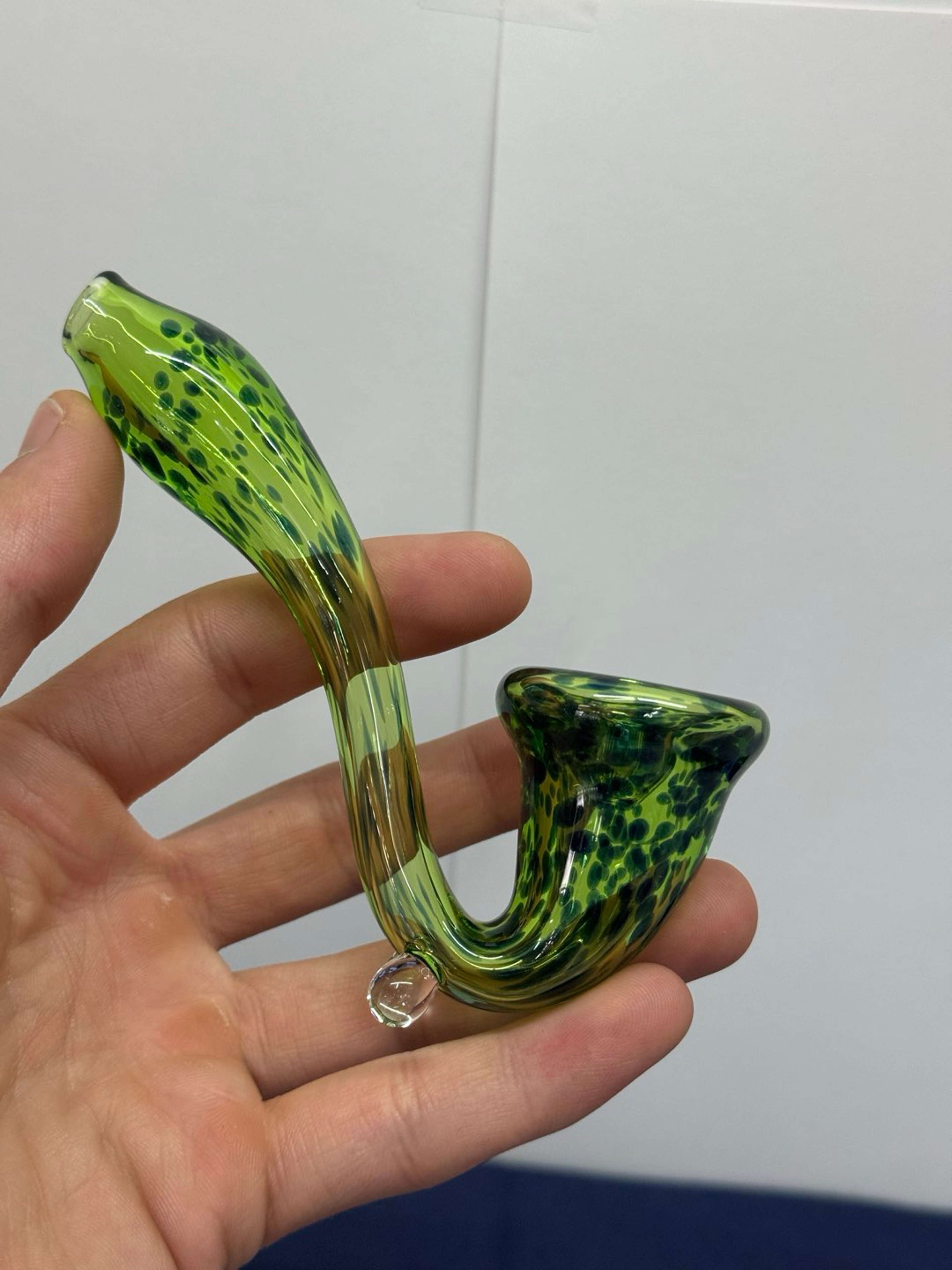 Preview pic of Areheart glass frit Sherlock