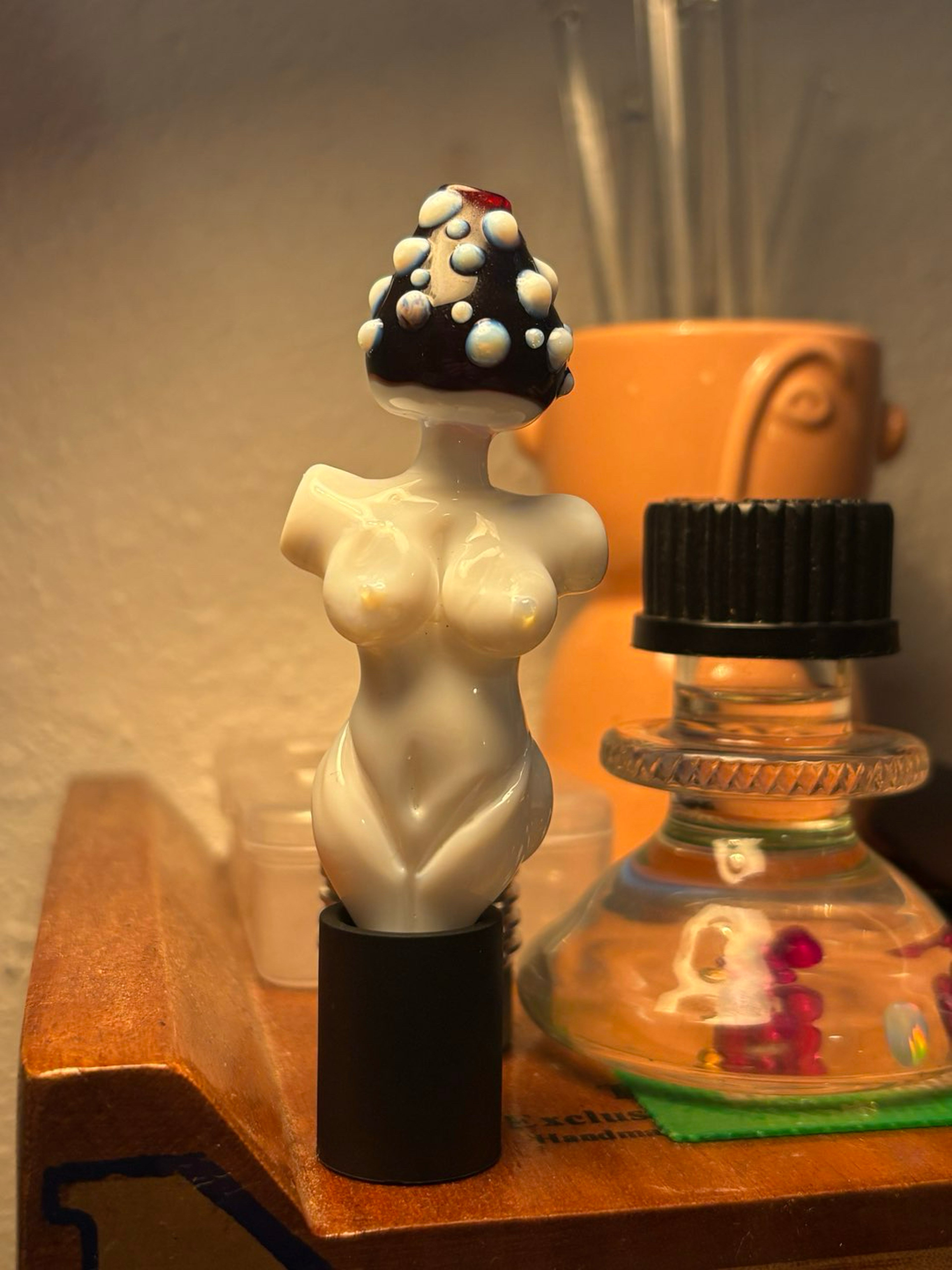 Lissa Melts mushroom lady pivot top image 0