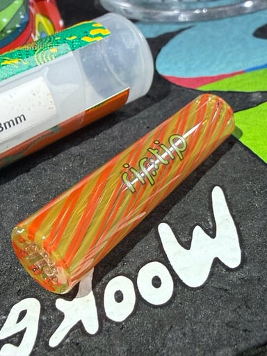 Preview pic of Riptip Cheeto Fingers cone