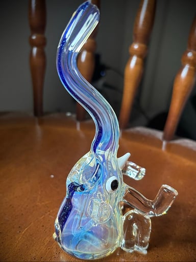 Preview pic of 7” Handblown Glass Elepant