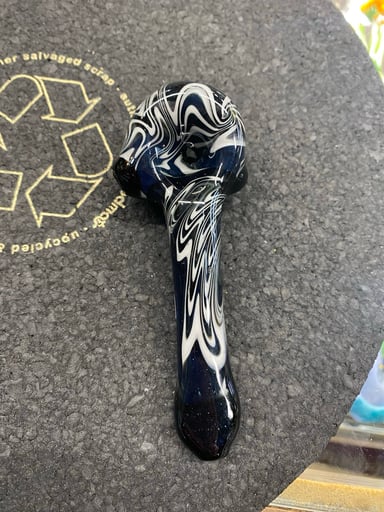 Preview pic of Freeways Glass Art Black & White Spoon