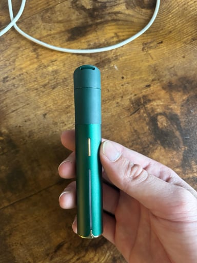 Preview pic of Puffco Pivot