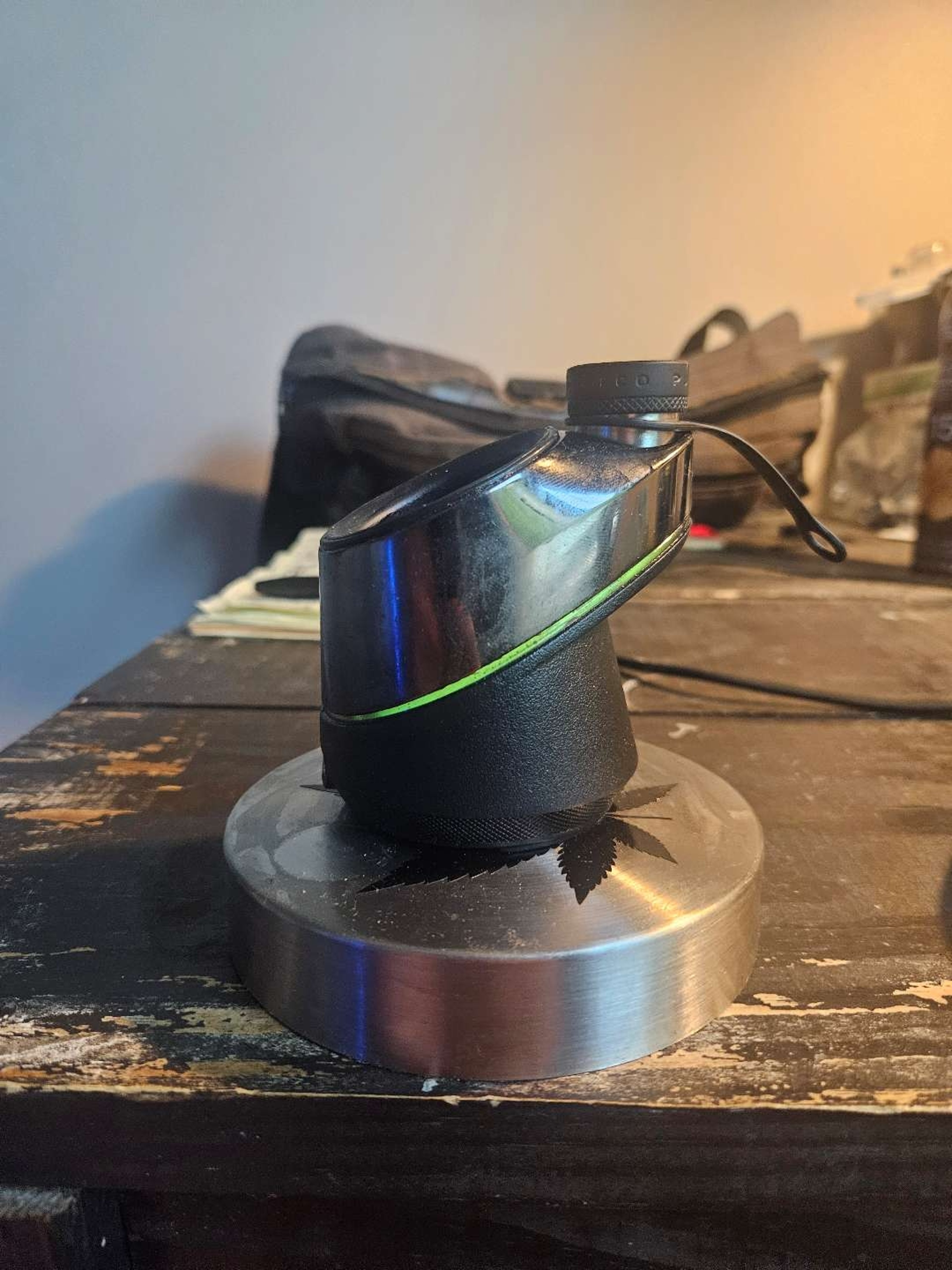 Preview pic of Puffco Peak OG Base only