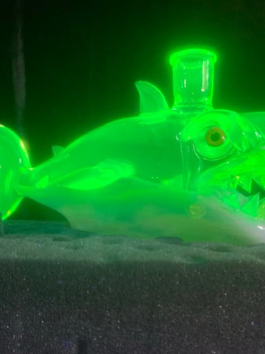 Preview pic of Uv Glass Niko Cray Shark Bong