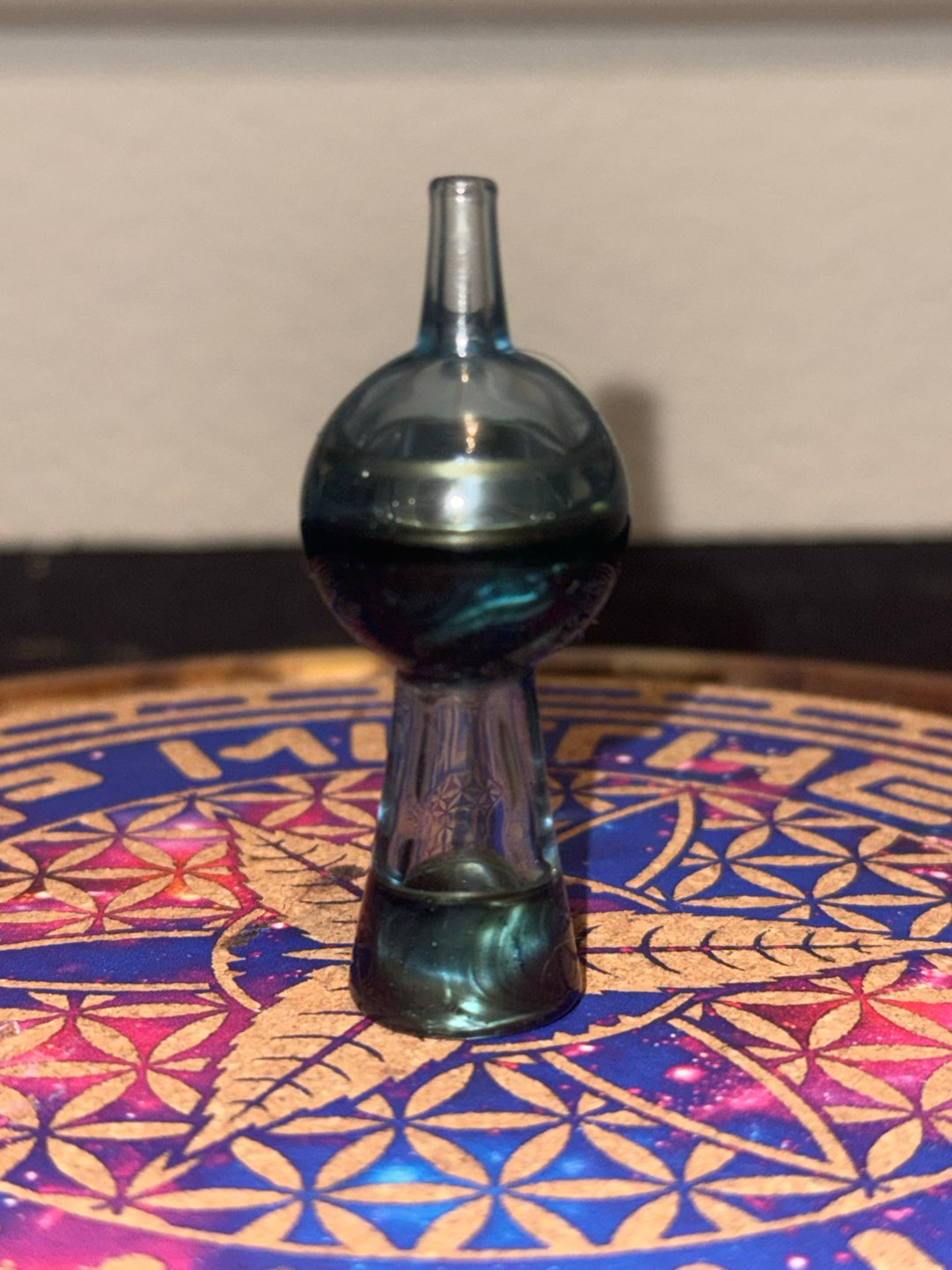 Preview pic of Parish glass bubble cap