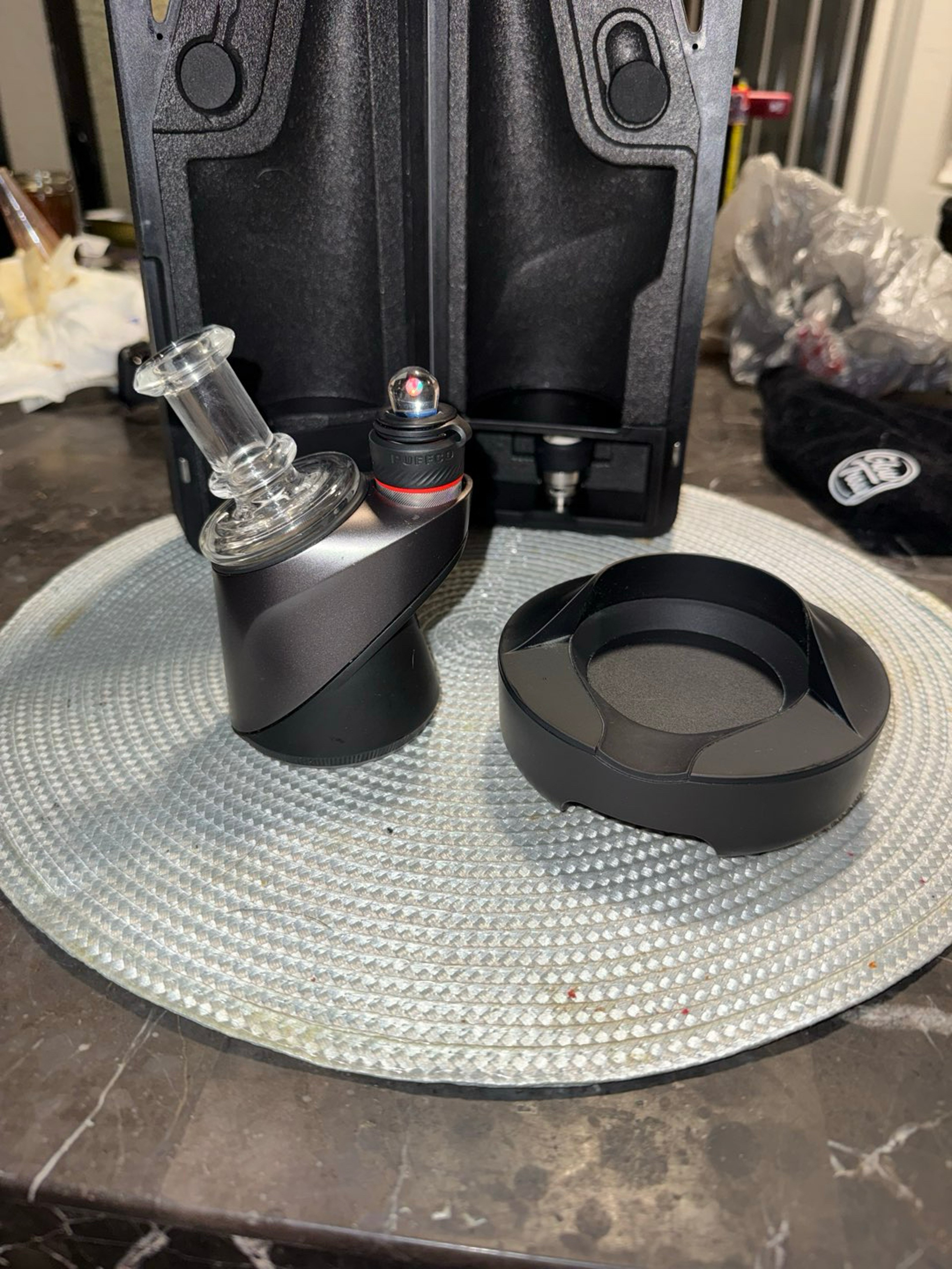 Preview pic of Puffco peak pro w/ drytop and puffco portable wireless charger