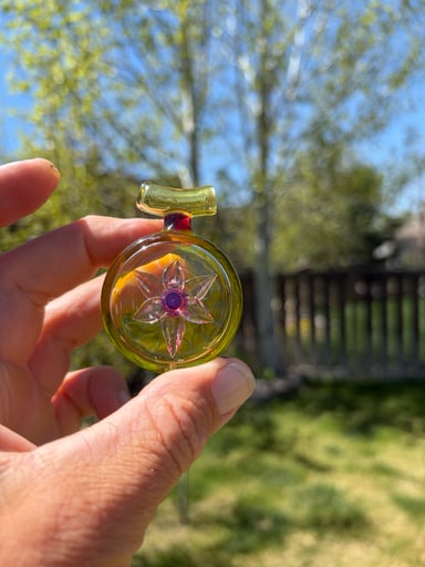 Preview pic of Sven Glass Inner Flower Pendant