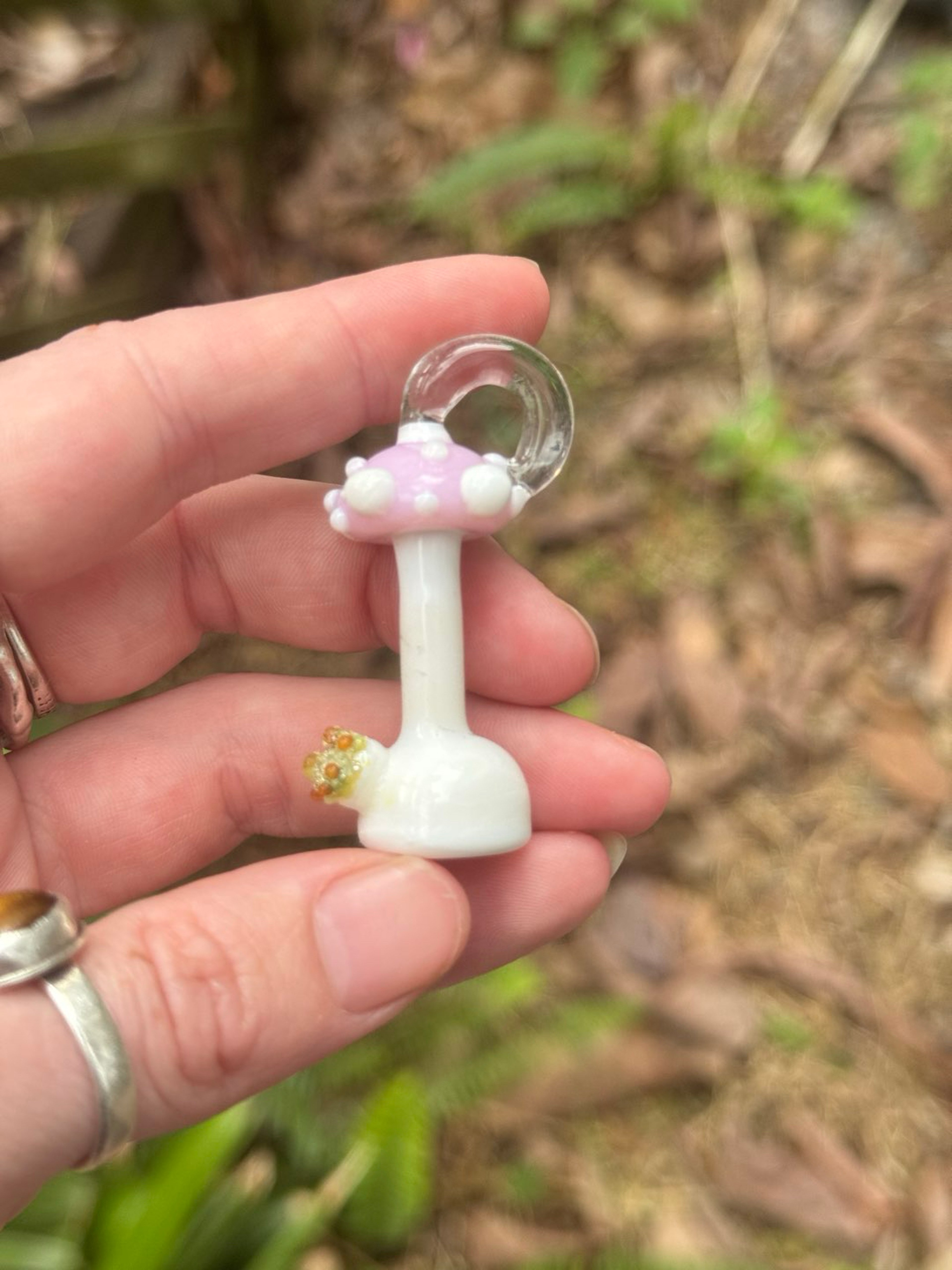 Preview pic of Pink Mushroom bong pendant