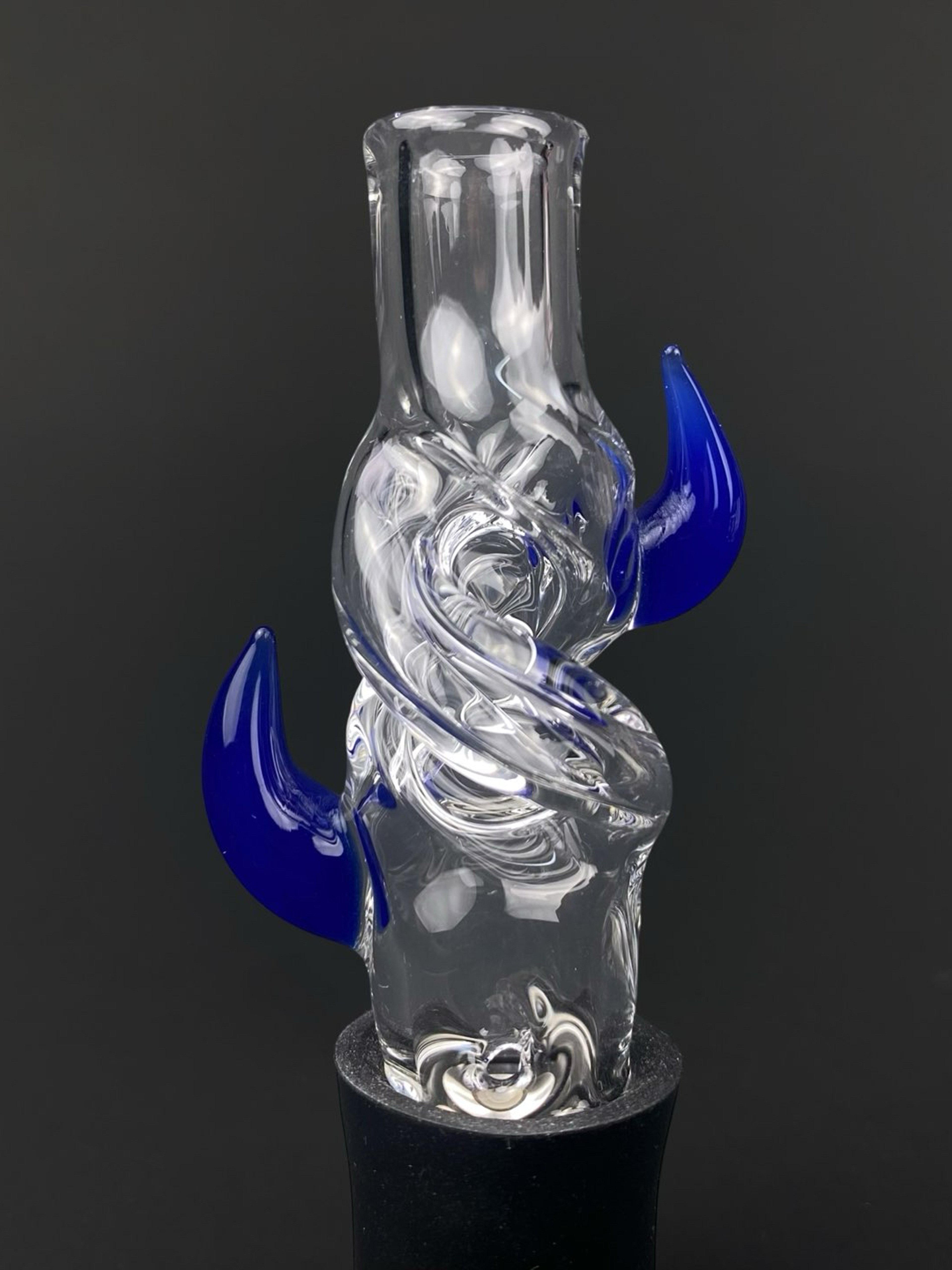 Preview pic of The Real Rich Brian Horn Helix Pivot Mouthpiece - Blue
