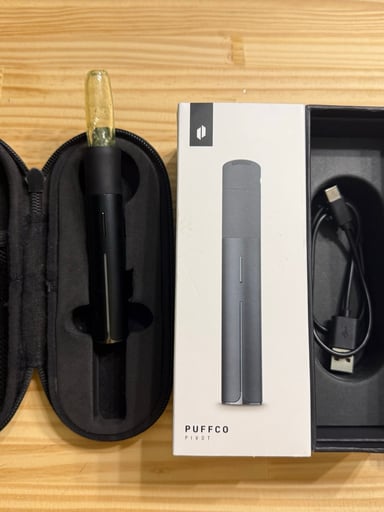 Preview pic of Puffco Pivot