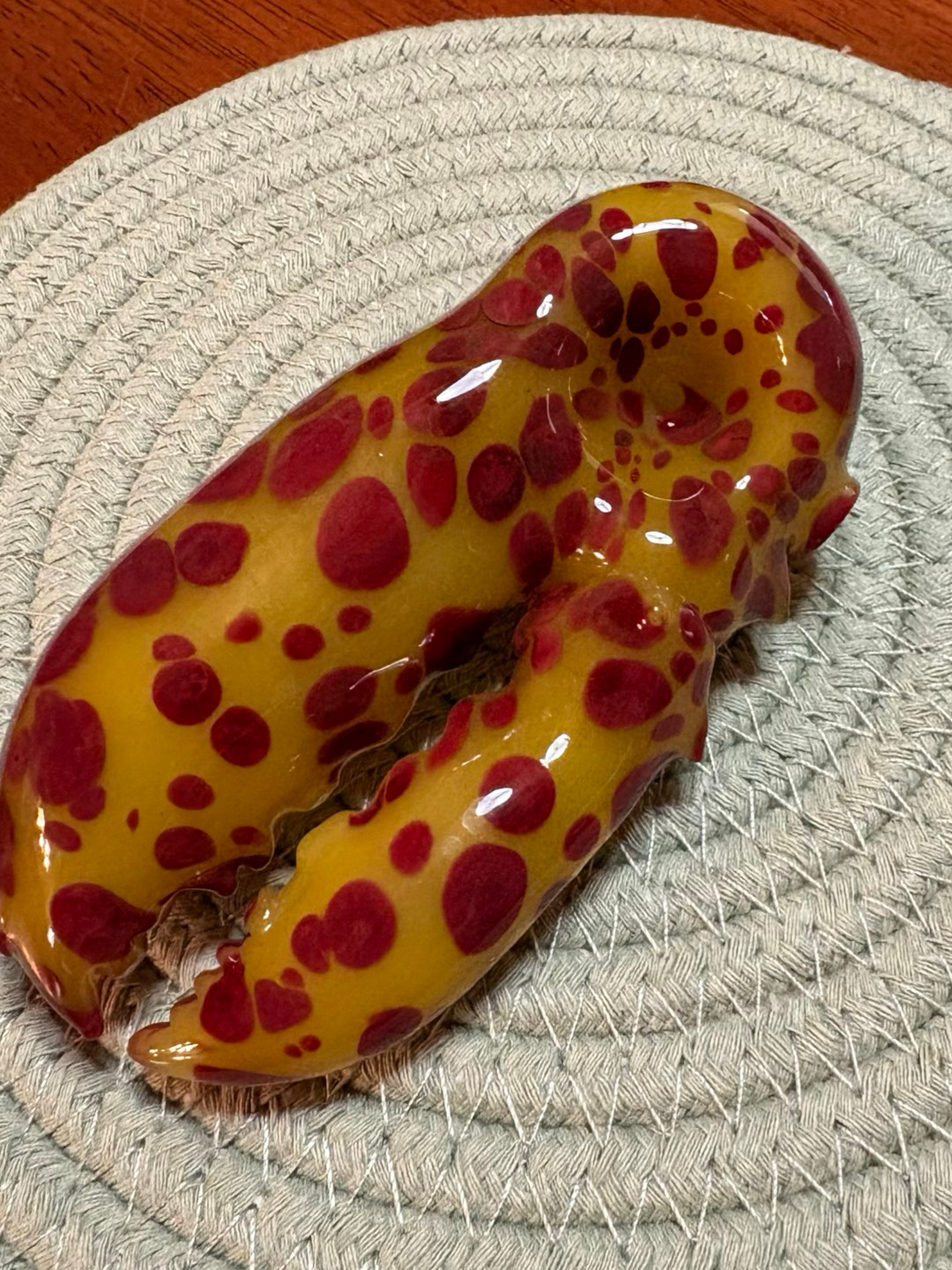Mrs Claws Lobster Claw Pipe image 0