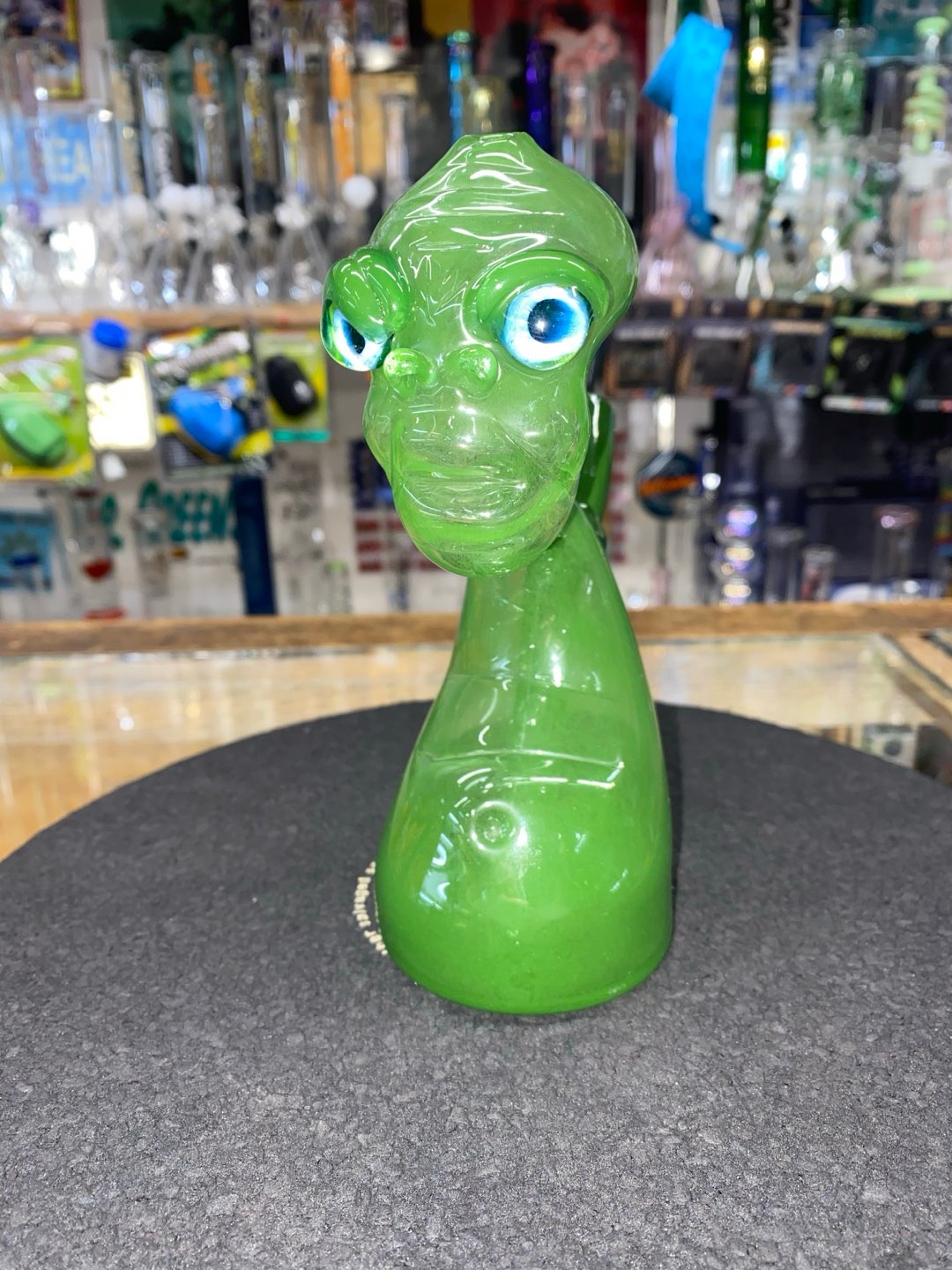 Alien Head UV Reactive Rig image 0
