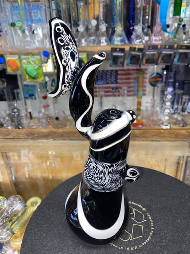 Preview pic of Black & White Snoop Glass Bubbler