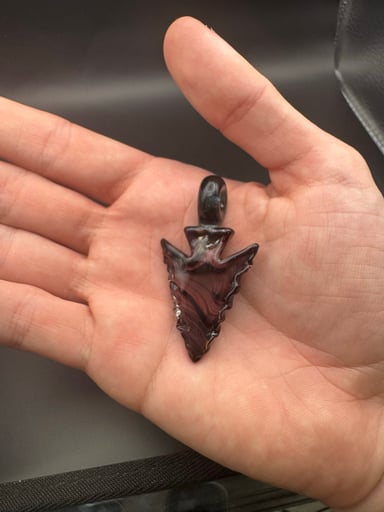 Preview pic of Elks That Run Arrowhead Pendant