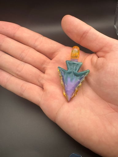 Preview pic of Elks That Run Arrowhead Pendant