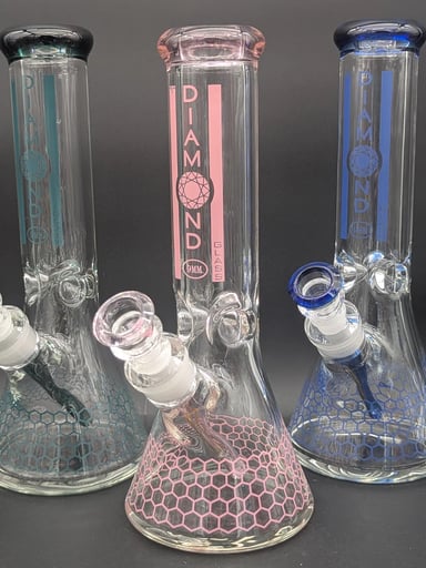 Preview pic of DIAMOND GLASS 12" HONEYCOMB PATTERN BEAKER