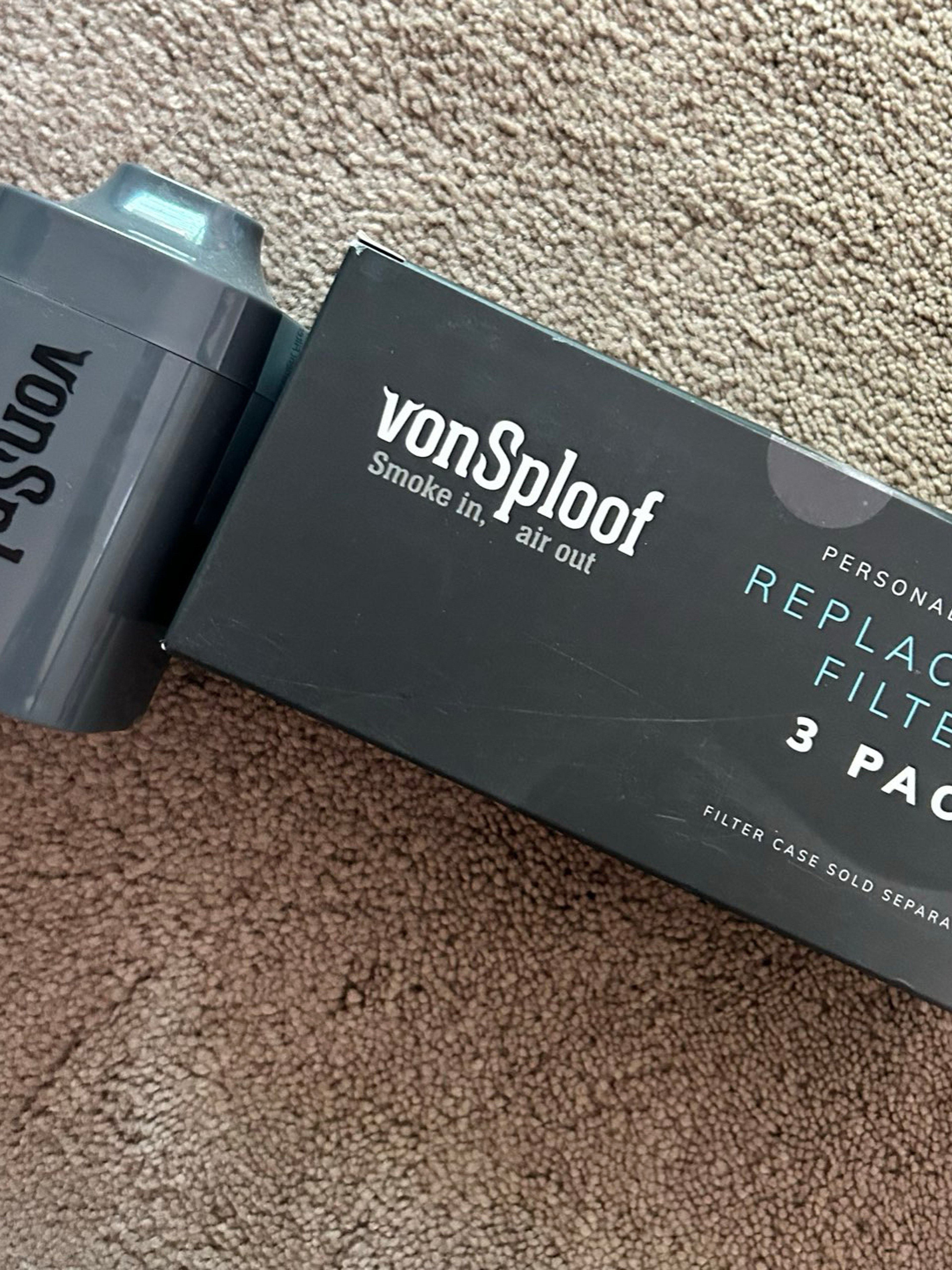 Preview pic of Von sploof personal air filter w/ replacement filters