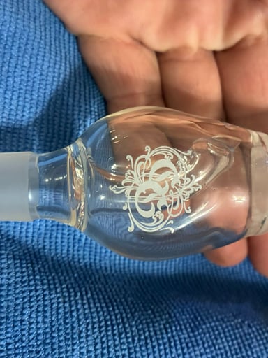 Preview pic of Goldman ash catcher with card