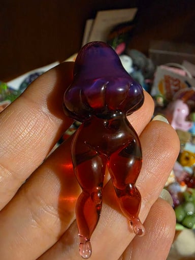 Preview pic of Leggy mushroom lady pendant