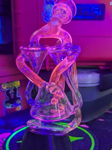 Preview pic of Manchild Glass UV Lucy Double Spinner Recycler Puffco Top