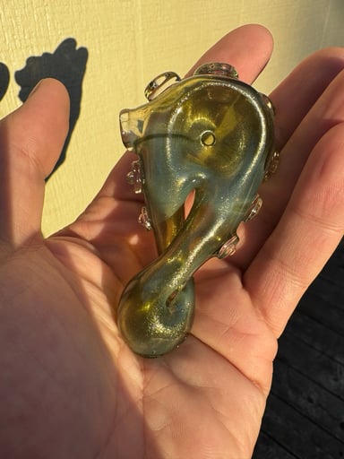 Preview pic of Sparkly twisty pipe