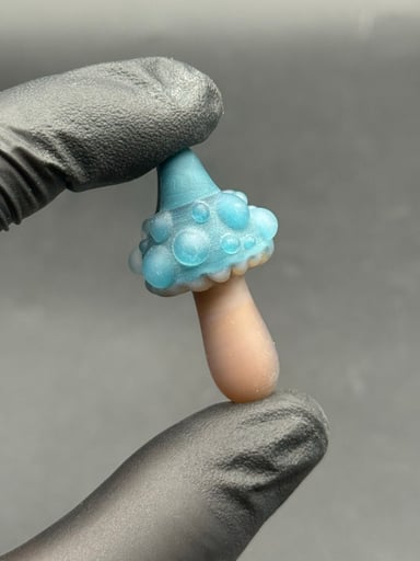 Preview pic of Mushroom pendant UV