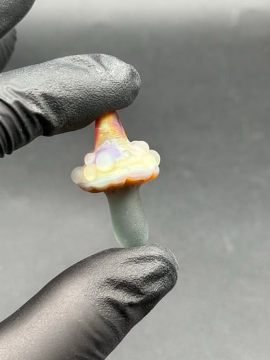Preview pic of Mushroom pendant UV