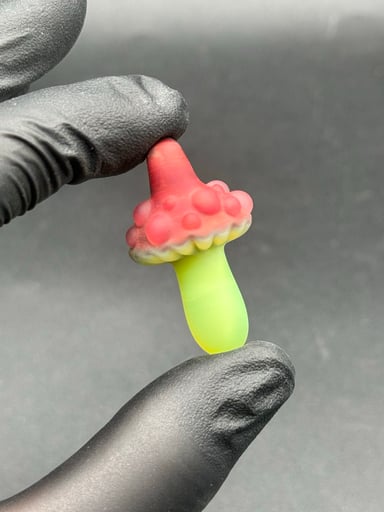 Preview pic of Mushroom pendant UV
