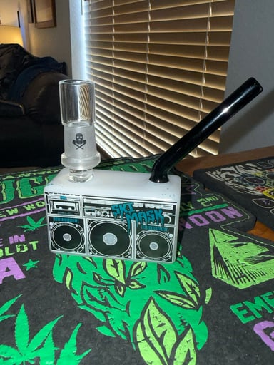 Preview pic of Ski Mask boom box OG rig