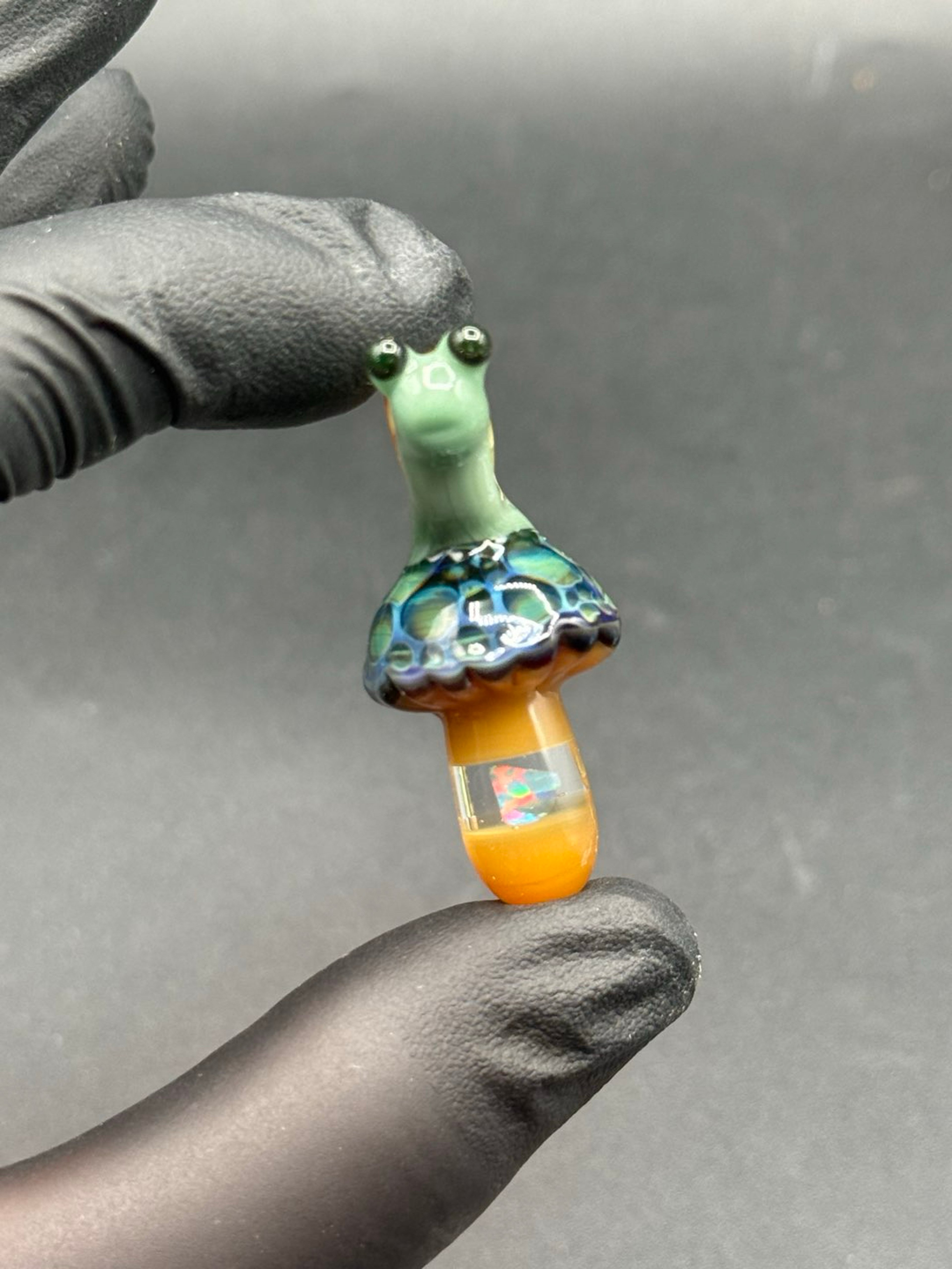 Preview pic of Mushroom traveler pendant UV