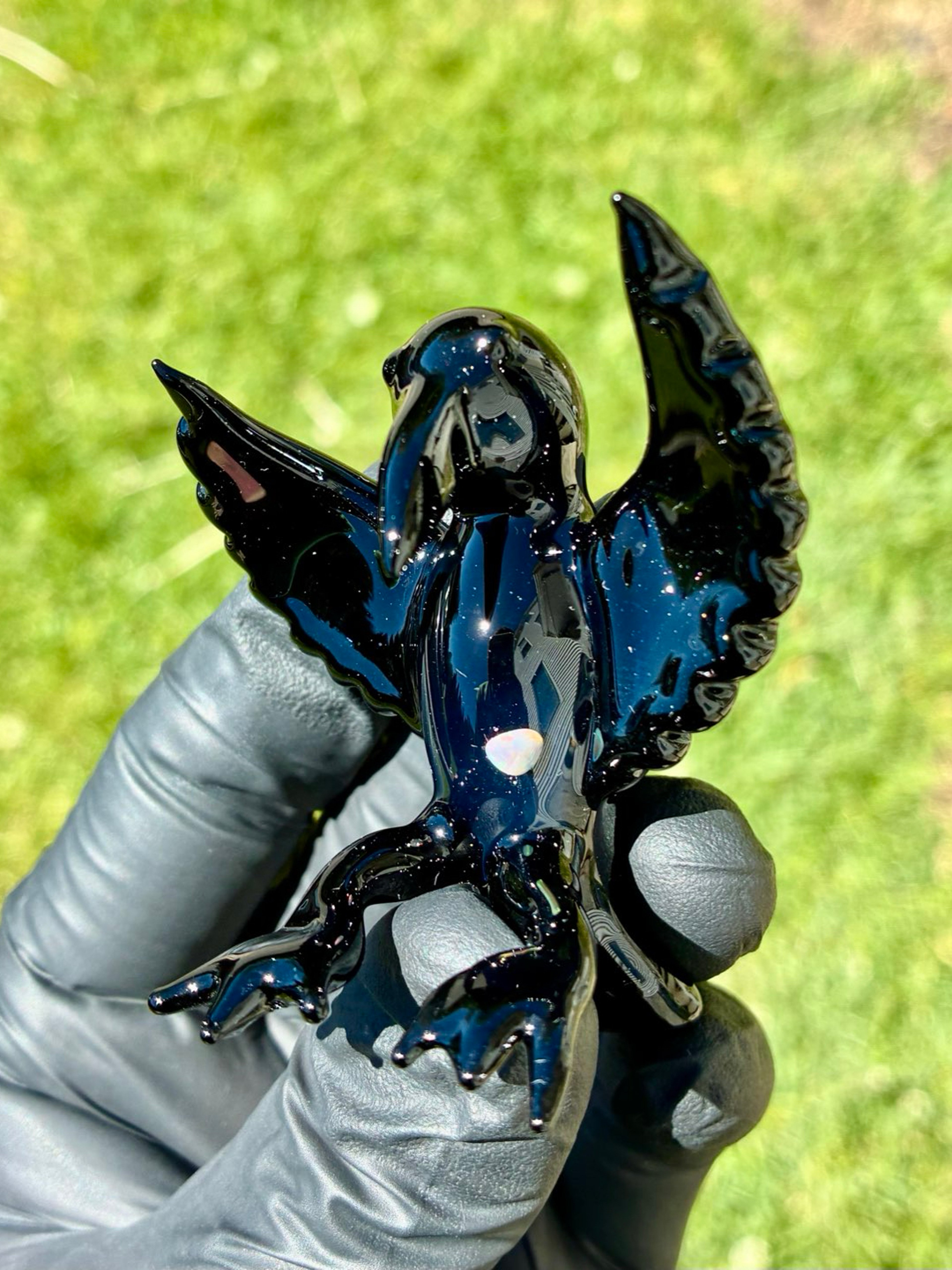 Preview pic of Raven desk sculpture 🐦‍⬛🖤