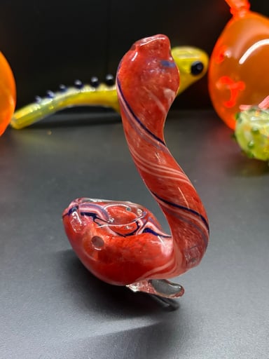 Preview pic of Red swan style pipe